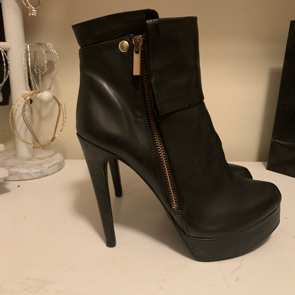 🌚ARIANA GRANDE STILETTO STYLE🌚